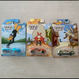 New Hot Wheels (2017) Looney Tunes Daffy, Yosemite, Wile E. Coyote Cars